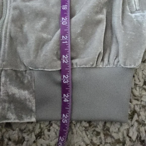 Daya By Zendaya Velour Velvet Silver Gray Track Jacket Zip Up Long Sleeve Sz XS - Picture 13 of 16